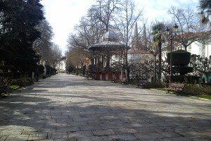 El Ayuntamiento de Burgos recomienda unas pautas de comportamiento en los espacios de uso público de las comunidades de propietarios durante el estado de alarma