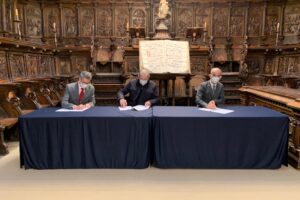Se firma convenio de colaboración entre el Cabildo de la Catedral de Burgos, Ibercaja Banco y Fundación Cajacírculo