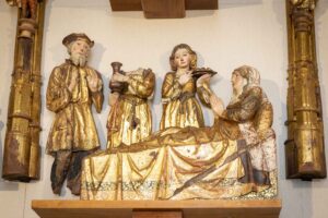 El retablo de Cardeñuela Riopico luce restaurado en la Catedral de Burgos hasta el 30 de mayo