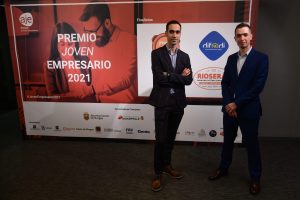 Difadi.com se alza con el Premio Joven Empresario 2021