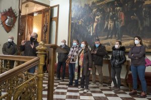 El Centro Cívico de Gamonal Norte visita el Palacio de Capitanía de Burgos