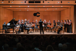 Magnífico fin de curso del Coro y la Orquesta de la UBU
