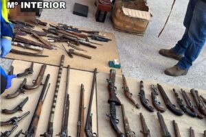 La Guardia Civil detiene a dos personas por tráfico y tenencia ilícita de armas y municiones