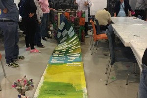 Usuarios del centro de día de salud mental de Aspanias realizan una intervención artística  para la exposición colectiva de arte al aire libre Expolón 2018