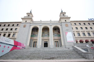 La Universidad Isabel I convoca 500 becas para el curso 2022-2023 por valor de 750.000 euros