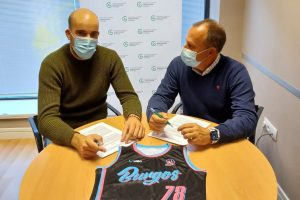 Firma de un convenio de colaboración entre la  Asociación Española Contra el Cáncer y el Club  Deportivo Baloncesto Femenino Burgos