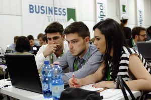 Universitarios y estudiantes de Grado Superior de Castilla y León demuestran su talento empresarial en la competición Business Talents