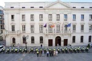 La Guardia Civil presenta su Unidad de Movilidad y Seguridad Vial de la XLIV edición de la Vuelta Ciclista a Burgos