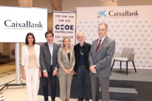 CaixaBank Dualiza y CEOE Castilla y León presentan los cambios en los perfiles profesionales de la Comunidad hasta 2030