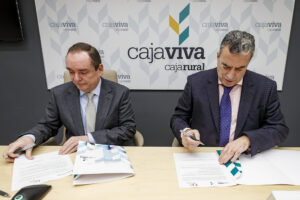 El Colegio de Médicos de Burgos rubrica un acuerdo con Cajaviva Cajarural para potenciar la investigación y la formación de los profesionales médicos de Burgos