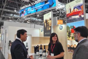 La Junta respalda a las 116 bodegas exportadoras de Castilla y León en la 28ª feria mundial del vino Prowein en Alemania