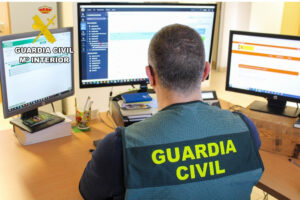 La Guardia Civil detiene a una persona por ‘ciberstalking’ a través de telefonía